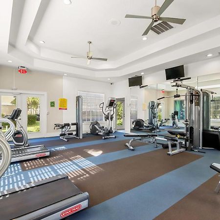 Comfy And Spacious 1Br W Pool Gym Workspace Bradenton Bagian luar foto