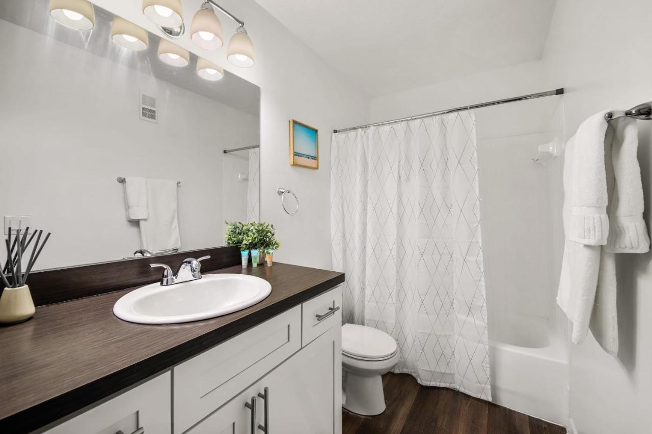 Comfy And Spacious 1Br W Pool Gym Workspace Bradenton Bagian luar foto