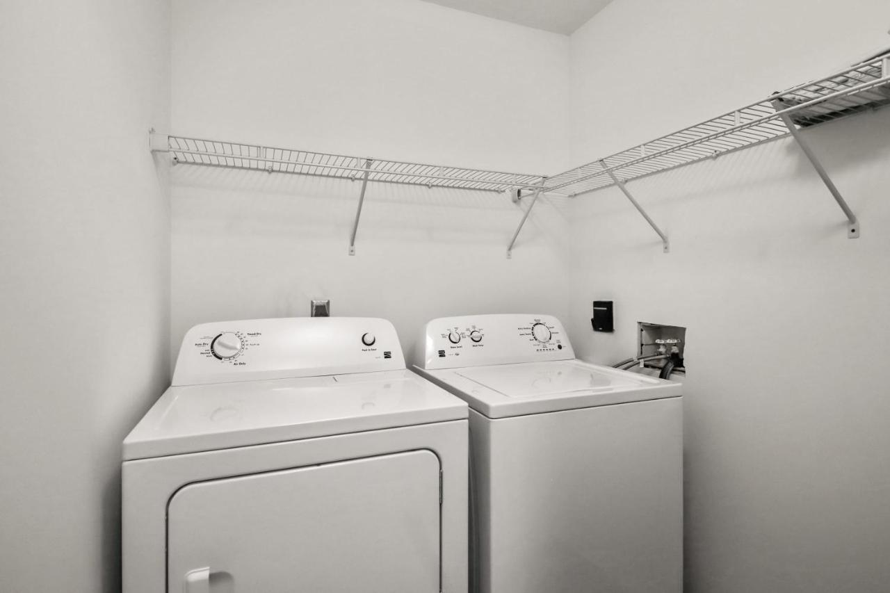 Comfy And Spacious 1Br W Pool Gym Workspace Bradenton Bagian luar foto