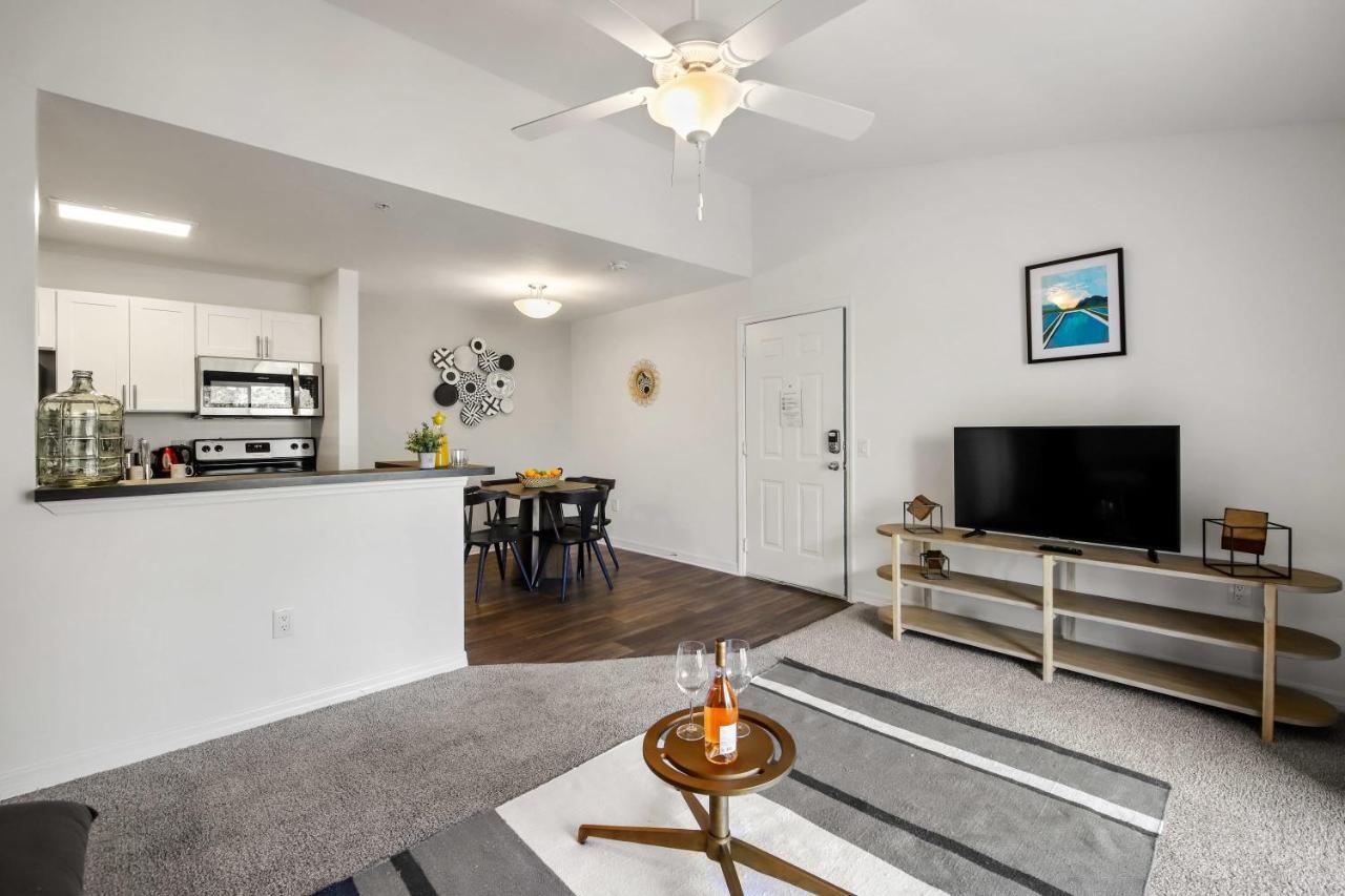 Comfy And Spacious 1Br W Pool Gym Workspace Bradenton Bagian luar foto