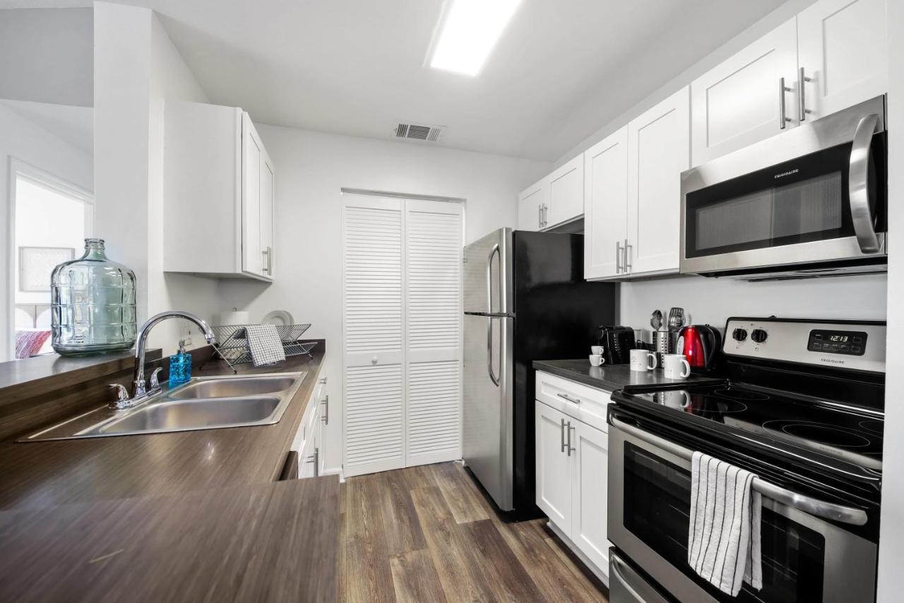 Comfy And Spacious 1Br W Pool Gym Workspace Bradenton Bagian luar foto