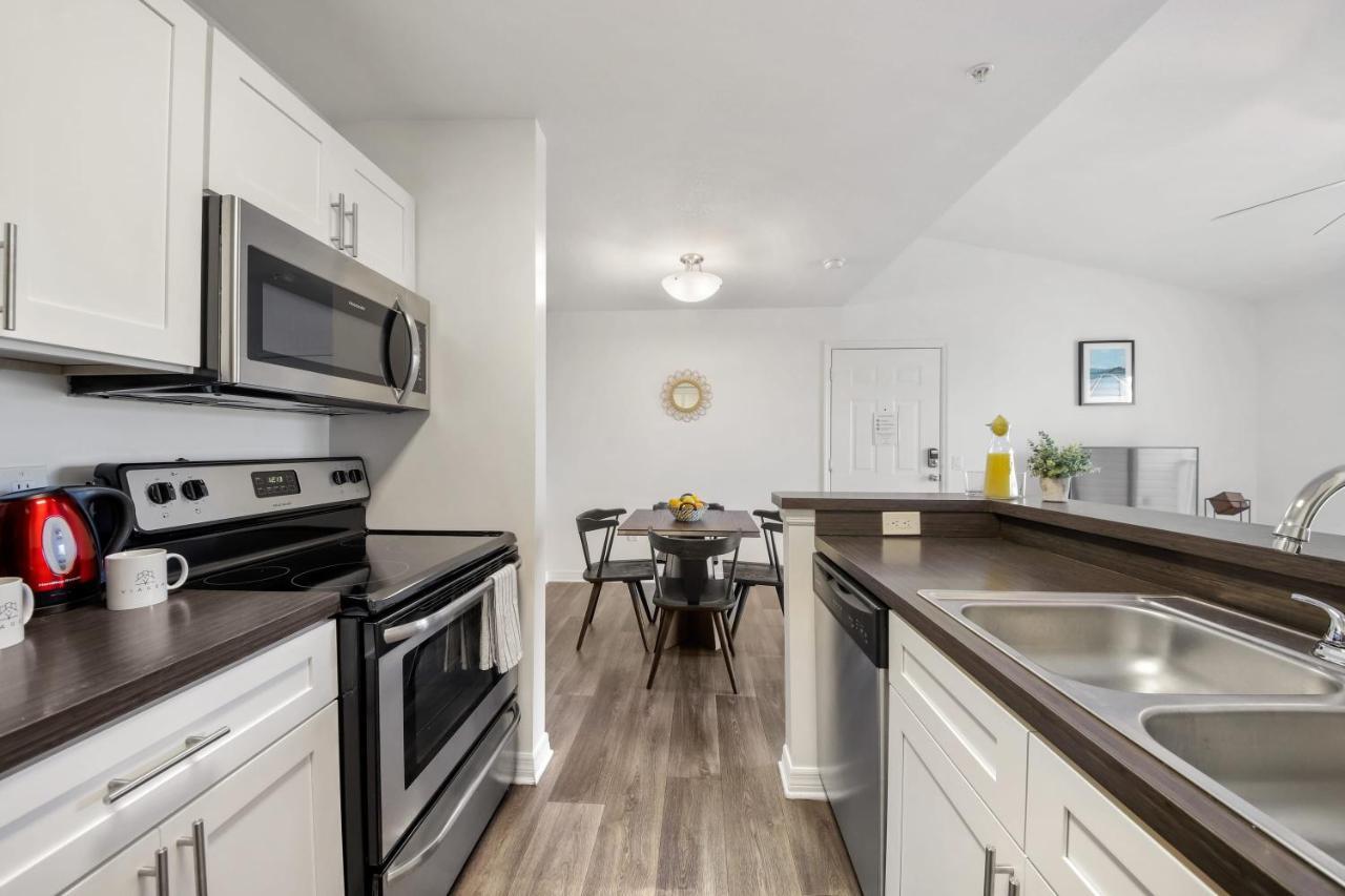 Comfy And Spacious 1Br W Pool Gym Workspace Bradenton Bagian luar foto